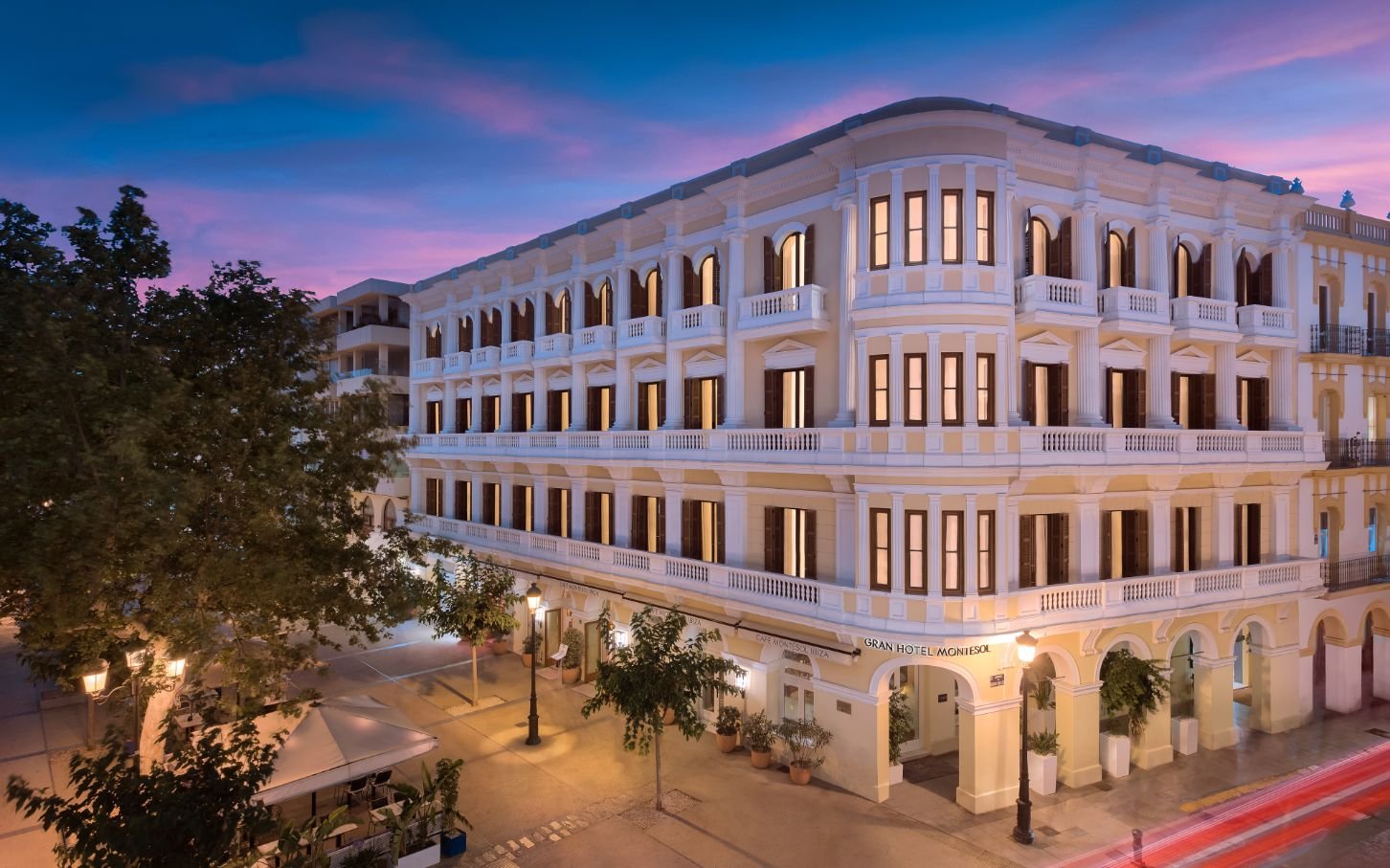 hotel-montesol-01.jpg